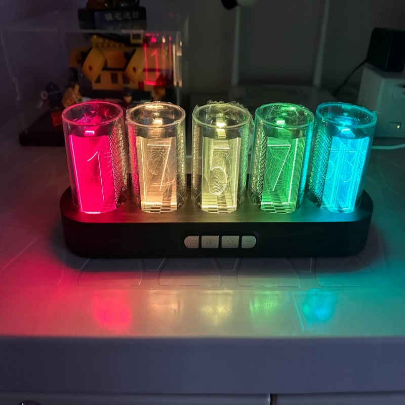 Reloj de tubo LED Nixie RGB pa - Office Tech Set Up reseña y precio