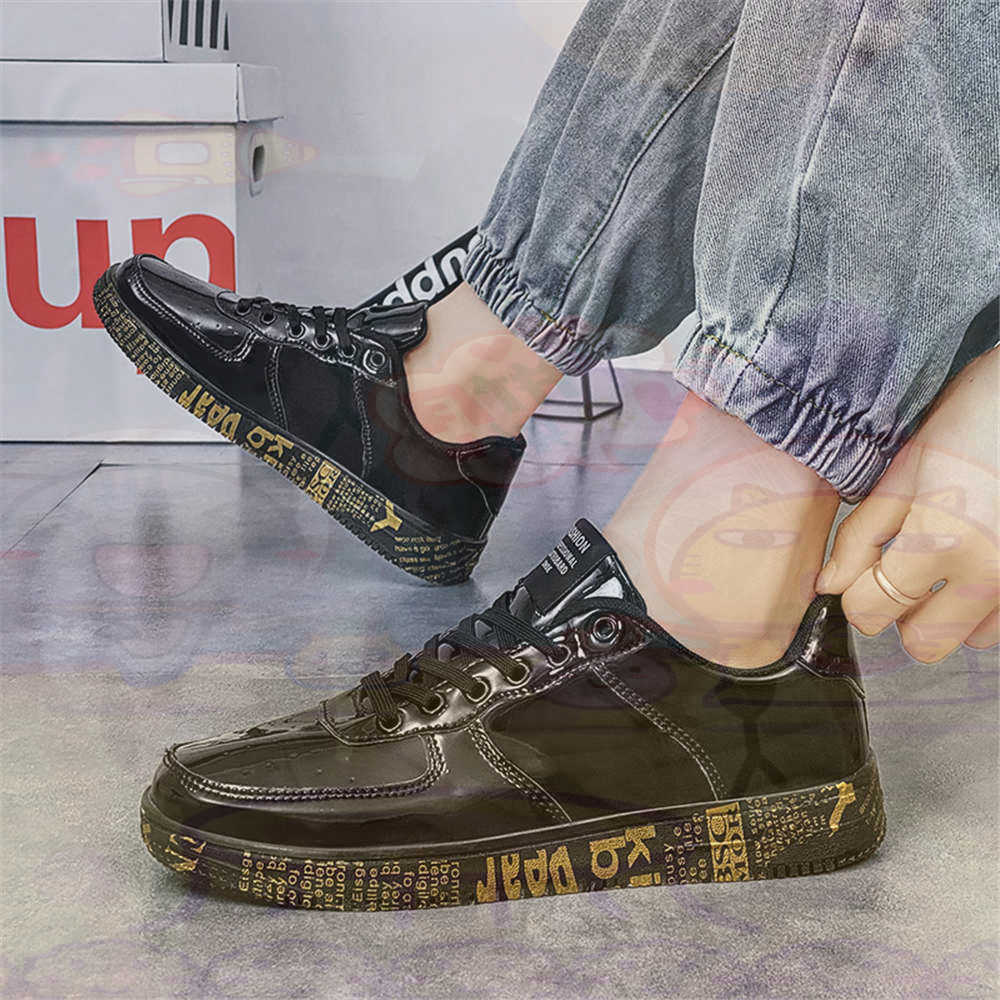 Zapatillas de deporte redondas - Office Tech Outfits reseña y precio